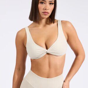 Twist Sports Bra | Buffbunny Collection